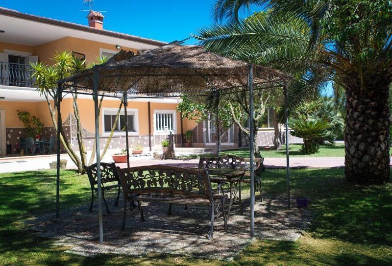 Hotel Villa Aurora Latina Eksteriør bilde