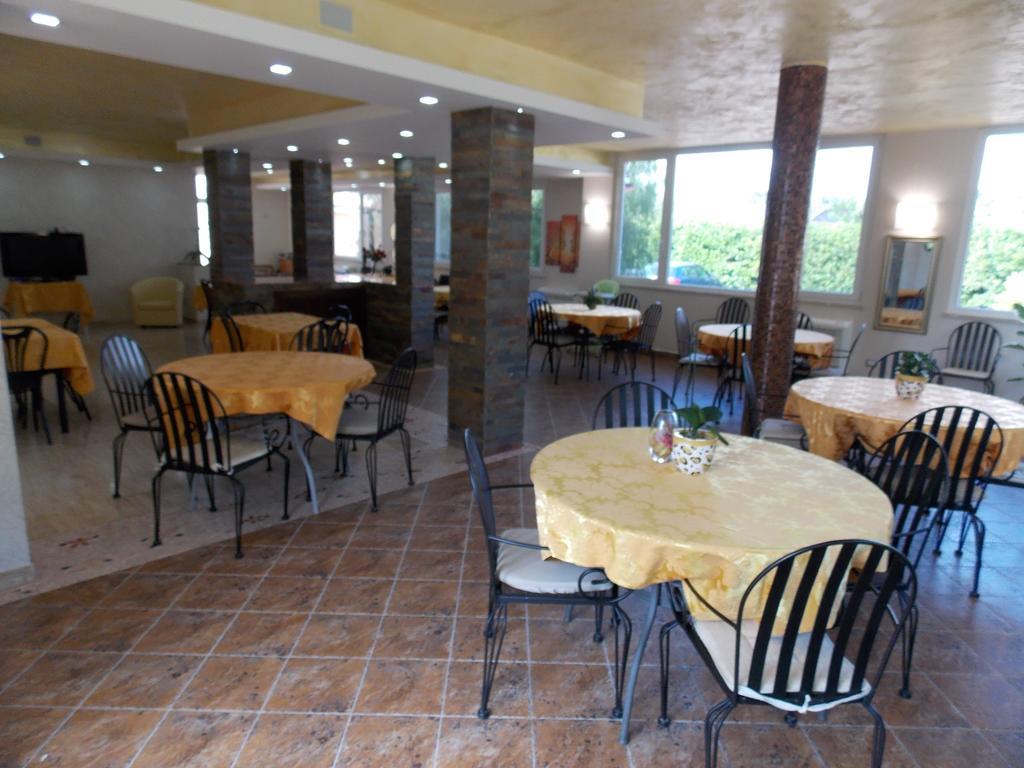 Hotel Villa Aurora Latina Eksteriør bilde