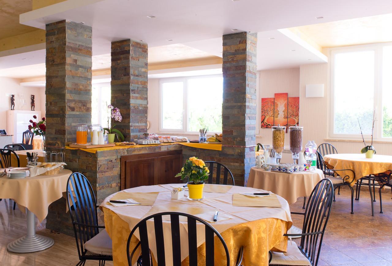 Hotel Villa Aurora Latina Eksteriør bilde